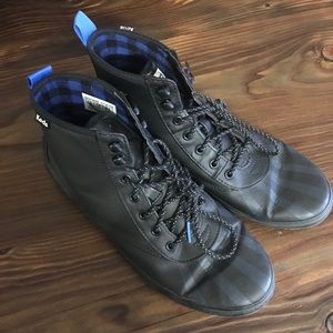 Keds high top size 9.5 rain boot sneaker